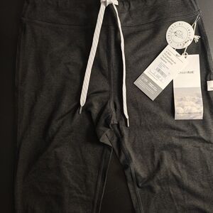 Vuori Womens Charcoal Leggings